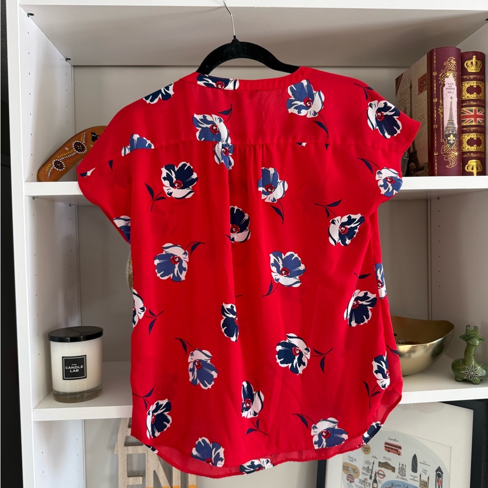Banana Republic Red Floral Blouse - Picture 3 of 3